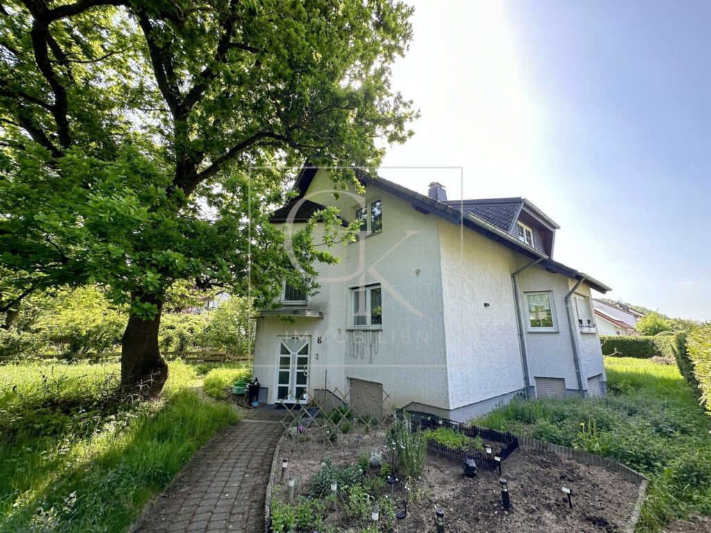 Eingang zur Rückseite
